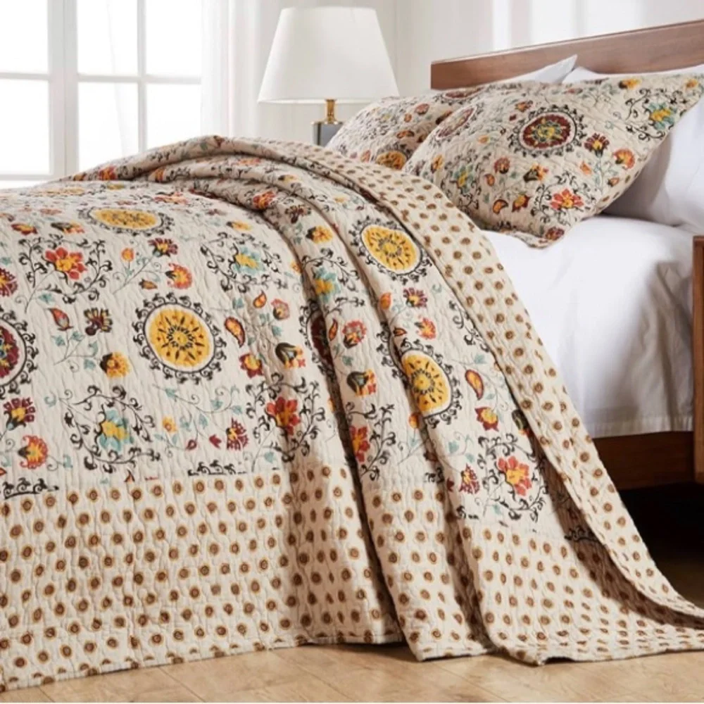 Greenland finely stitched andorra bedspread king set